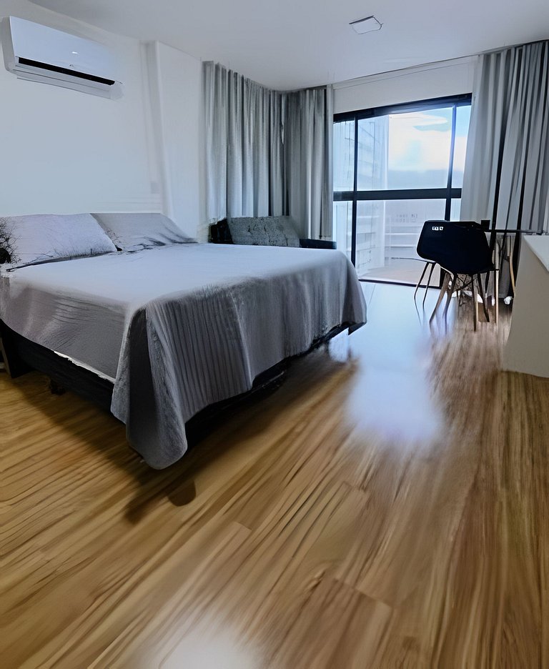 Suporte VIP: TOPstudio no Centro c/Piscina Jacuzzi
