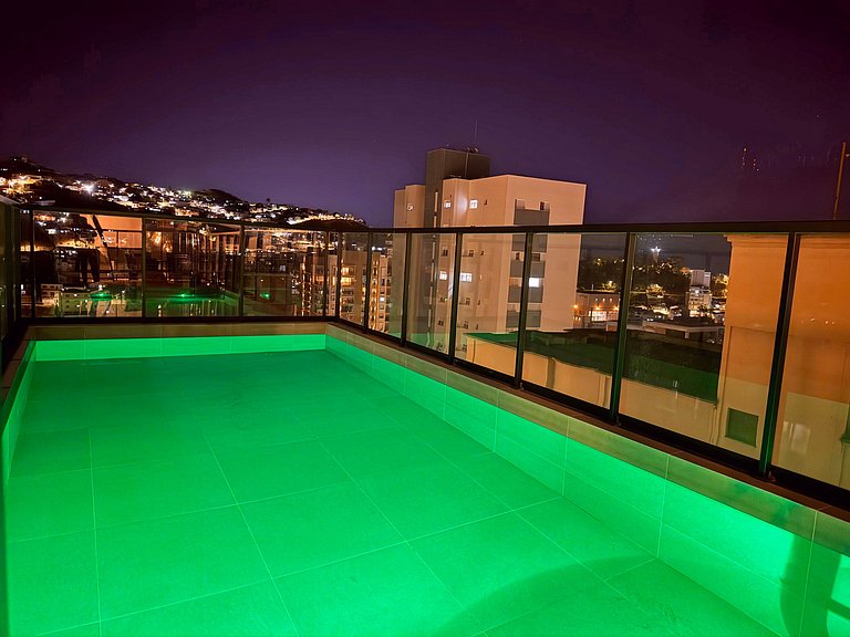 Suporte VIP: TOPstudio no Centro c/Piscina Jacuzzi