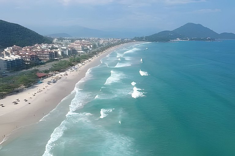 Apto com Lazer de Resort na Praia Grande