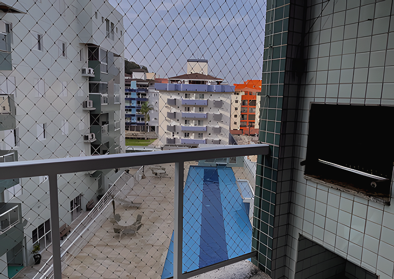 Apto com Lazer de Resort na Praia Grande
