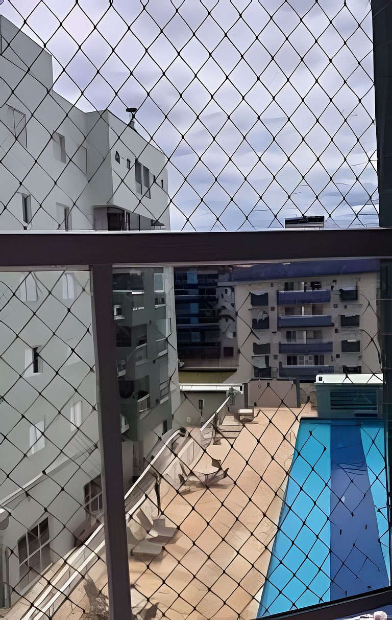 Apto com Lazer de Resort na Praia Grande