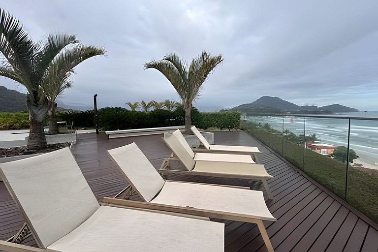 Maravilhoso Apartamento Cond. Frente Mar DNA Luxo!