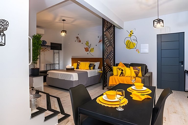 Loft Inesquecível Hidro Privativa a Passos do Mar