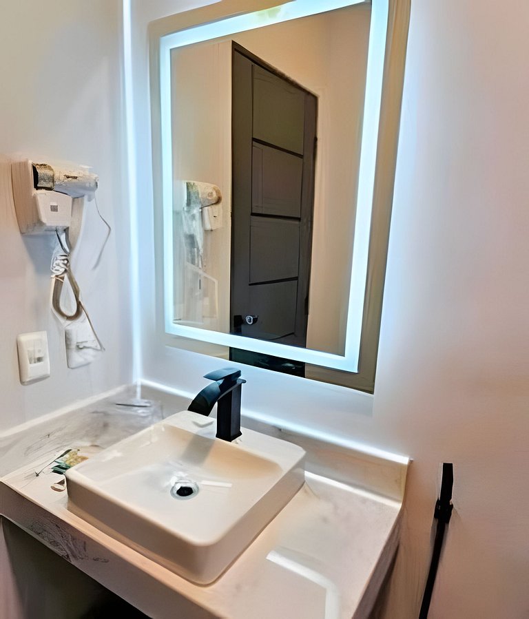 Loft Aconchegante Hidro e Churrasqueira 150m Mar