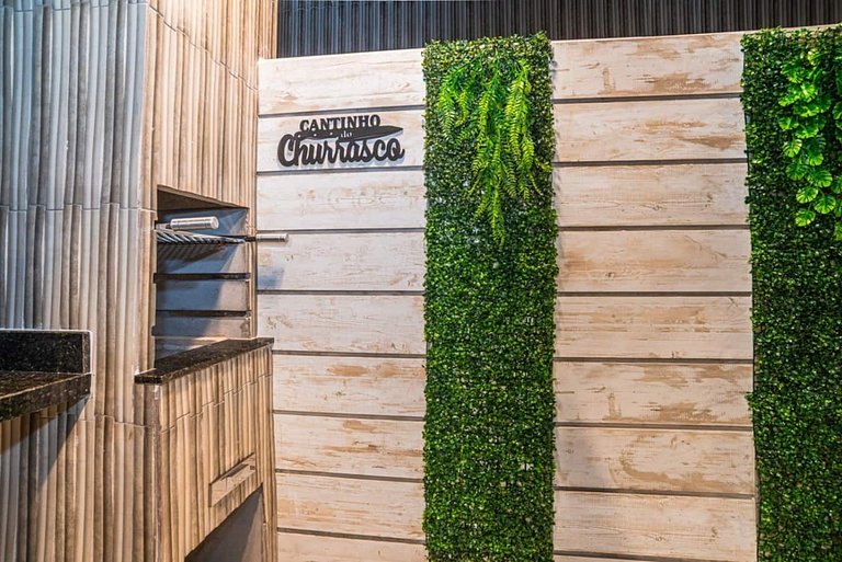 Loft Romântico com Hidro Aquecida a Passos do Mar