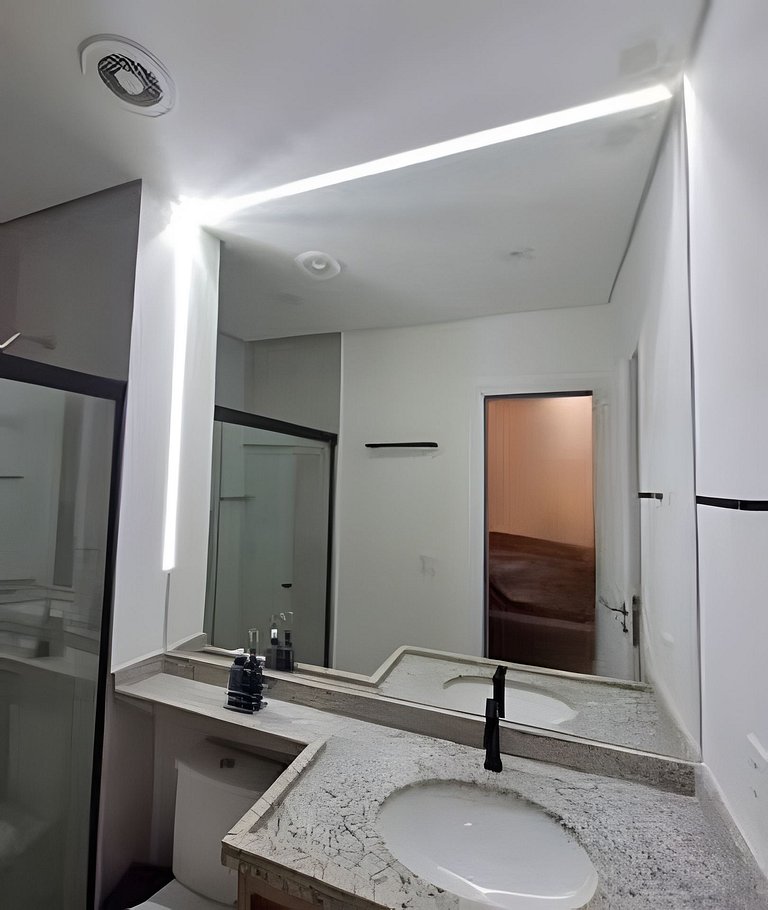 Studio moderno a 2 quadras da Praia Grande